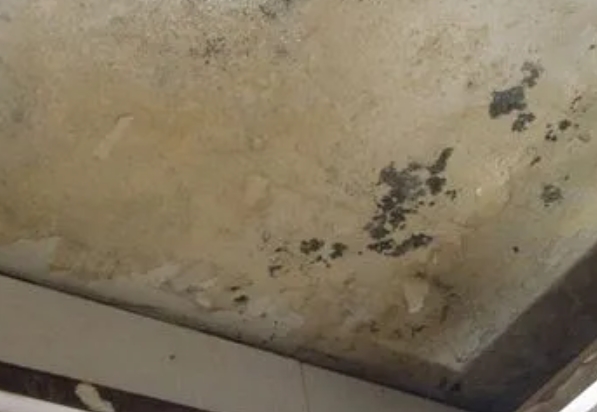 庄河阳台漏水维修公司分享下庄河卫生间渗水维修需要注意哪些问题。